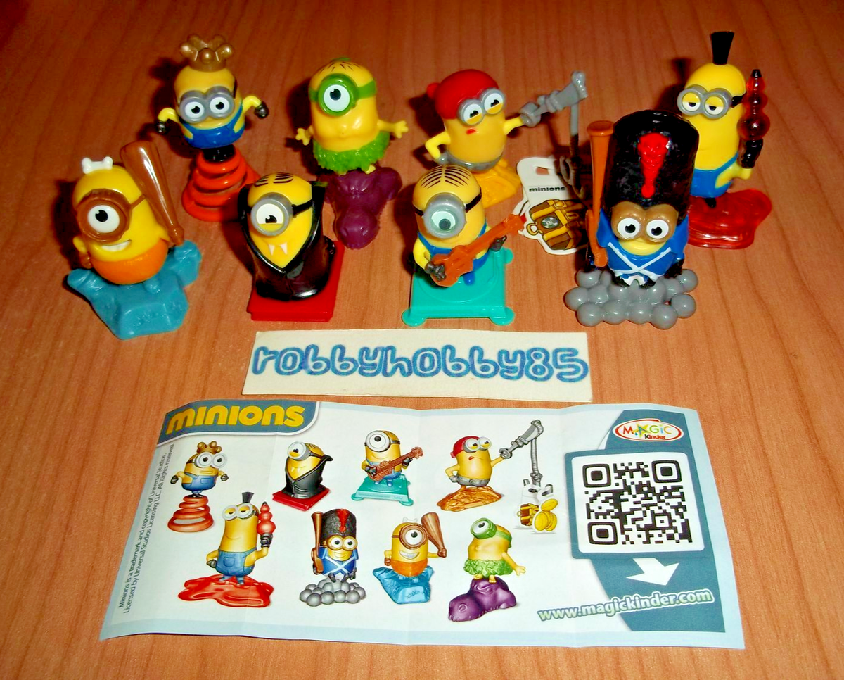 MINIONS COMPLETE SET OF FIGURES WITH ALL PAPERS KINDER SURPRISE