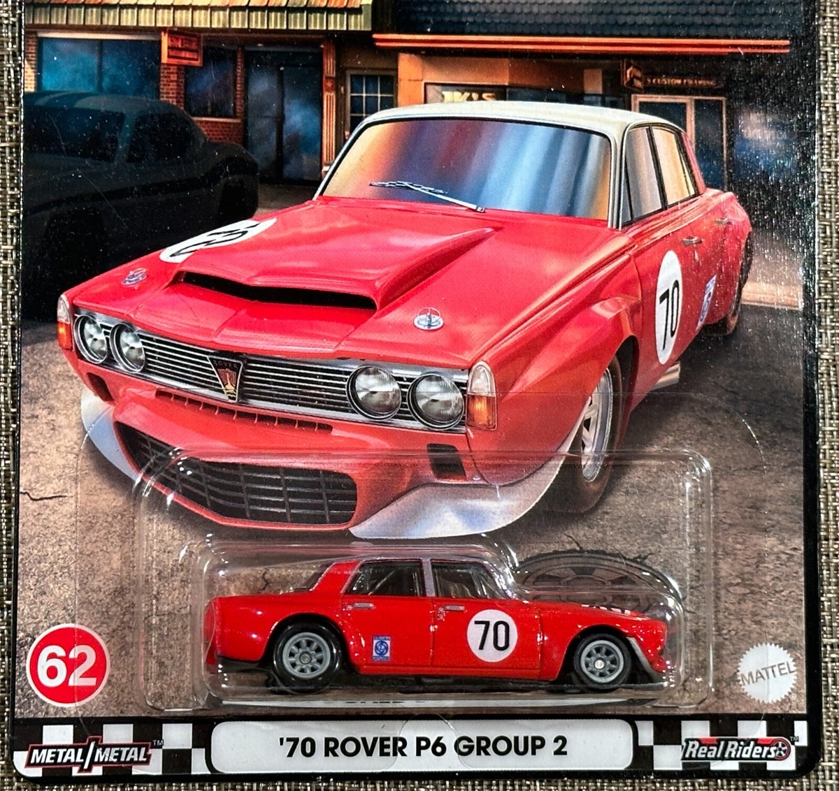 Hot Wheels Premium Boulevard '70 ROVER P6 GROUP 2 ,Free Shipping