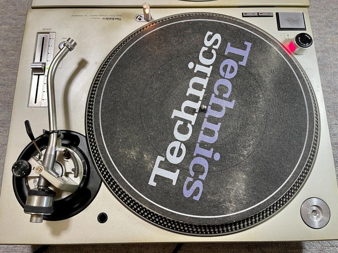 TECHNICS sl1200mk3d ① Technics SL-1200MK3D pair Direct Drive DJ Turntables silver