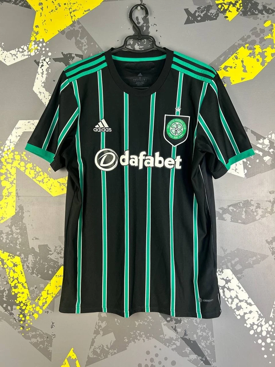 Size M Multi-Color Celtic International Club Soccer Fan Apparel