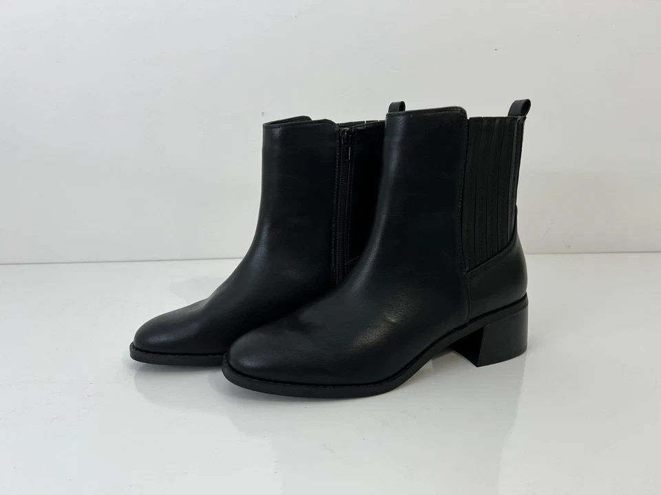 Bota de moda para mujer DV Dolce Vita, talla 10M Foto 3 de 4