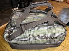 Dakine Duffle Overnight Bag Green/Brown Under-pocket Insulated Breathable