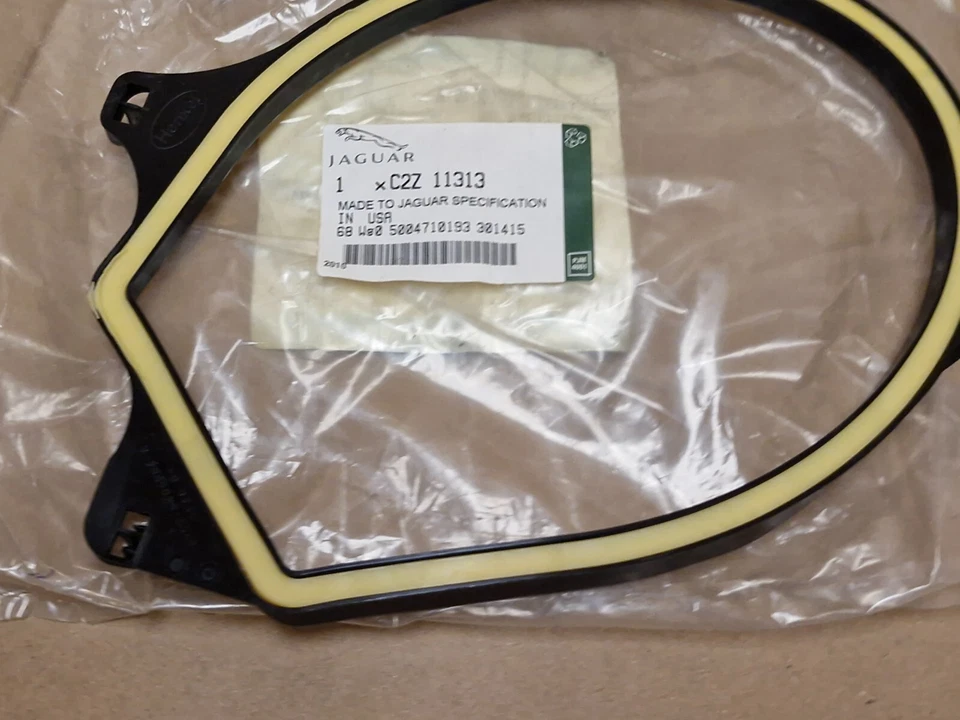 Jaguar Xf Fuel Filler Housing Reinforcement Bracket 2009-2015 C2Z11313 Genuine - Image 2 of 4