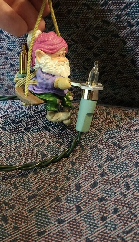 NIB Vintage Hallmark Keepsake Magic Lighted Ornament🎄North Pole Power&Light Elf