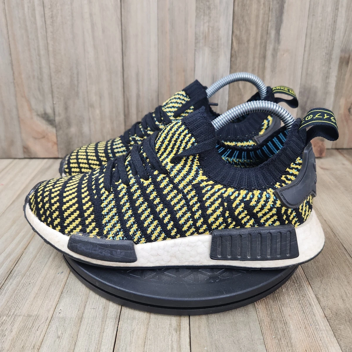 adidas nmd r1 black yellow