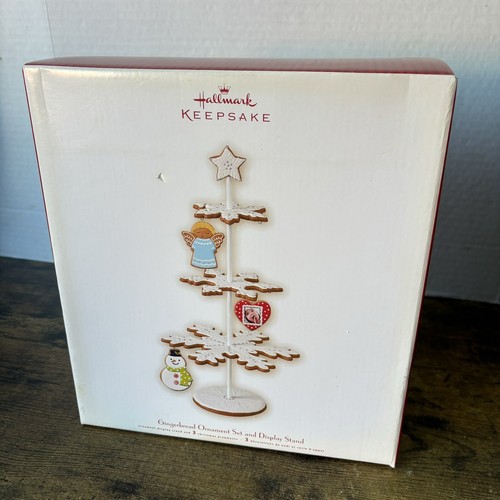 Hallmark Keepsake 2007 Gingerbread Ornament Set of 6 and Tree Display Stand NEW - Picture 5 of 13