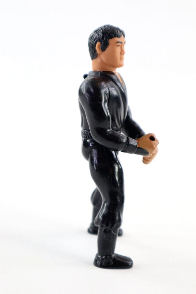 Vintage 1984 Remco Secret Of The Ninja Kung Fu Warrior Action Figure W/ 2 Swords - Image 3 of 4