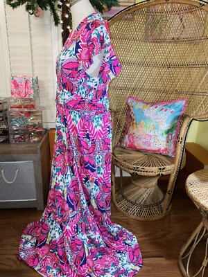 lilly pulitzer adriann maxi dress Saturday Styling Just in! The Winona Tunic and Adrian Maxi Dress in @lillypulitzer s newest print, Shes Too Fly!