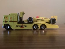 Matchbox 1983 R.Mears Pennzoil Transporter/1988 Indy 500 Winner Rick Mears CART 