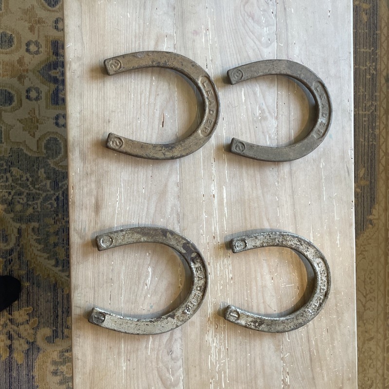 2 pair Vintage LEADER pitching horseshoes horse shoes official