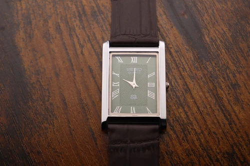 vintage Seiko Slim Tank Quartz Men Green Dial Dark Brown  leather Dress Watch