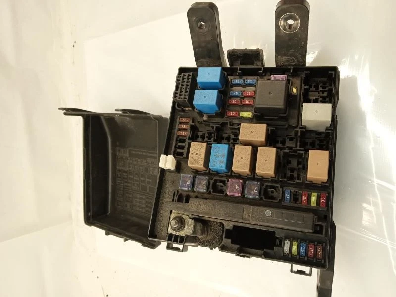 Fuse Box Engine Fits 11-13 SPORTAGE 1595349 - Image 2 of 4