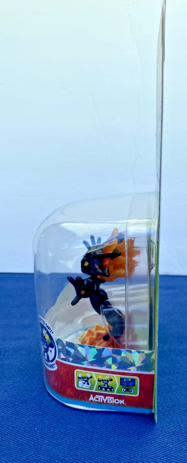 Skylanders Swap Force LIGHTCORE SMOLDERDASH Figure & Trading Card NEW