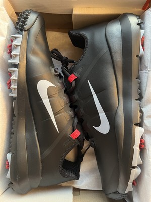 Tiger Woods 2013 retro Golf Shoe size 10 Nike has re-released the iconic 2013 Tiger Woods shoe  main image 4
