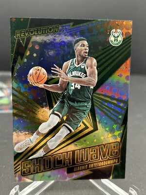 2023-24 Revolution Giannis Antetokounmpo Shockwave #4 Bucks