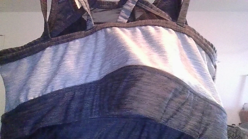 Victoria's Secret Pink Strappy Ultimate Unlined Wireless Sports Bra M Gray FLAW - Image 3 of 4