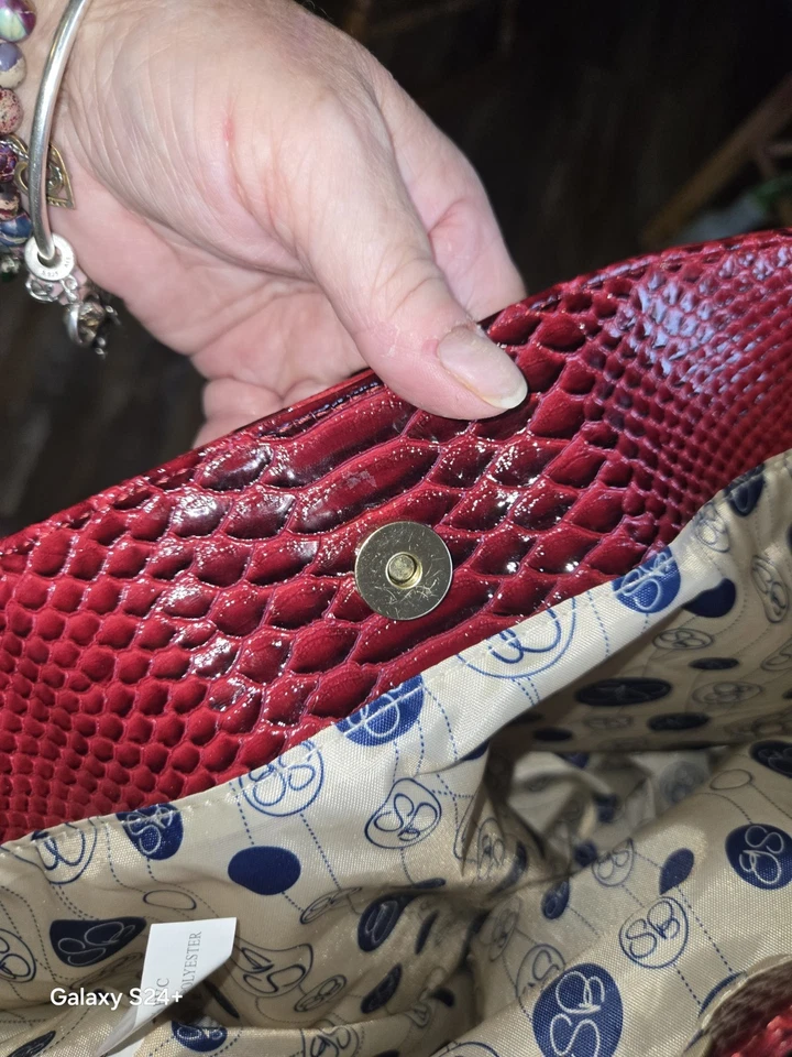 Samatha Brown stylish red and black croc tote for picnic or carry on bag with... - Image 4 of 4