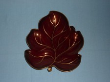 ROUGE ROYALE LEAF PLATE BY CARLTON WARE - VINTAGE