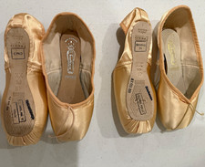 Freed Pointe Shoe bundle, 2 pairs, size 4.5 XX with Heelpin.