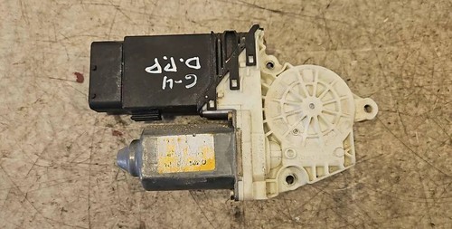 VW GOLF VII Variant BA5, BV5 Fensterhebermotor vorne links 25109614 34682810