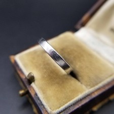 Simple eternity ring, no decoration, classic 925 silver vintage band