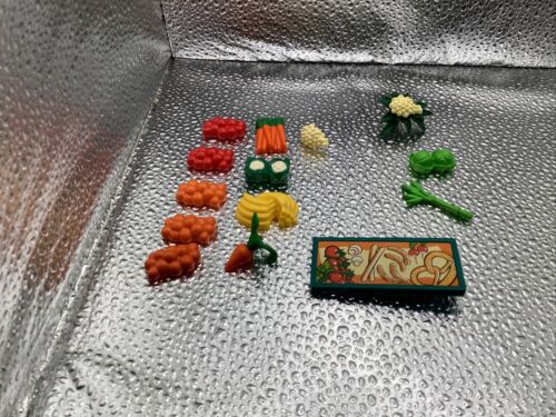 Playmobil~Vegetables, Carrots, Fruit,Produce,Garden Lot of 14~