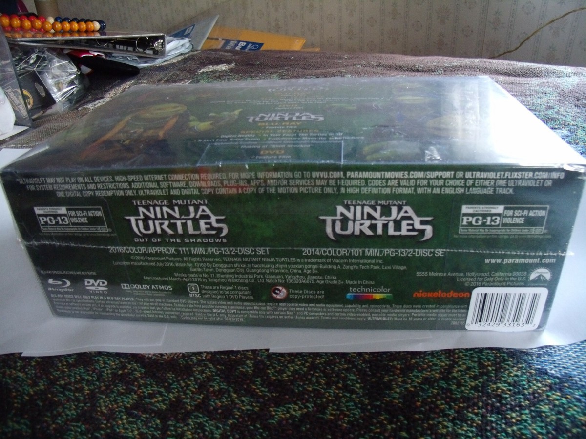 TEENAGE MUTANT NINJA TURTLES LIMITED EDITION COLLECTIBLE TURTLE