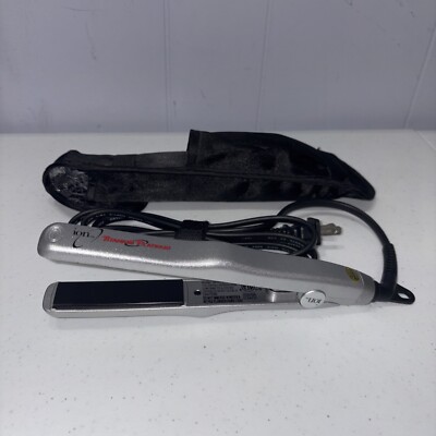 Dual Voltage Titanium Mini Flat Iron Ion Mini Gator Dual Voltage