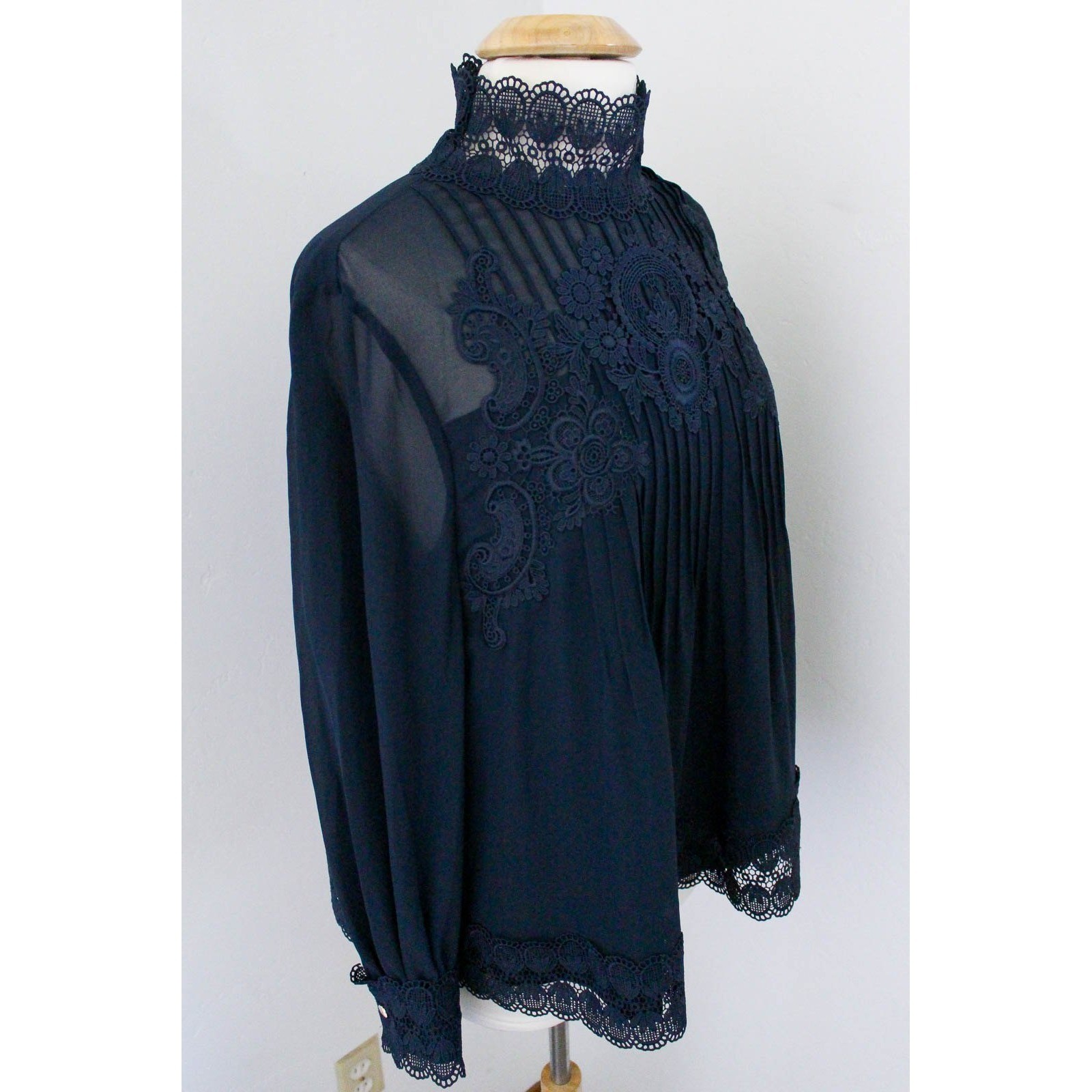 Ted Baker Top Womens Size 5 Blue Lace High Neck Sheer Sleeves Relaxed Cailley