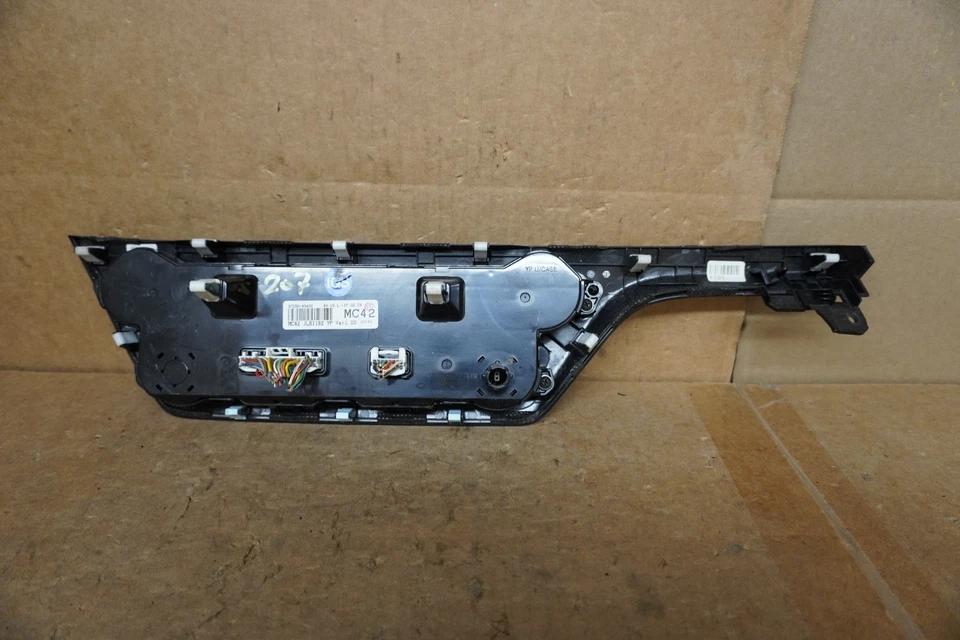 Kia Sedona 2015 calefacción aire acondicionado unidad de control de temperatura OEM 97250 A9420 Foto 2 de 4