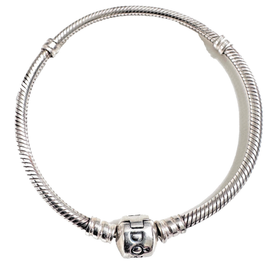 Authentic Pandora Moments Sterling Silver Bracelet 590702HV-19 cm