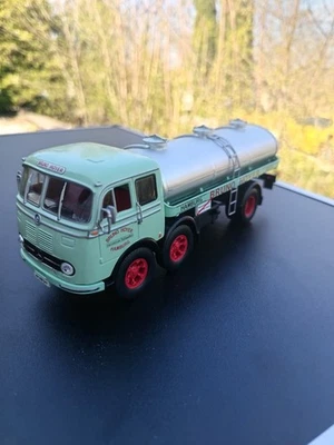 NZG 1/50 Camion Mercedes-Benz Antos 420S 4×2 – Bleu – Conrad NZG 880/20