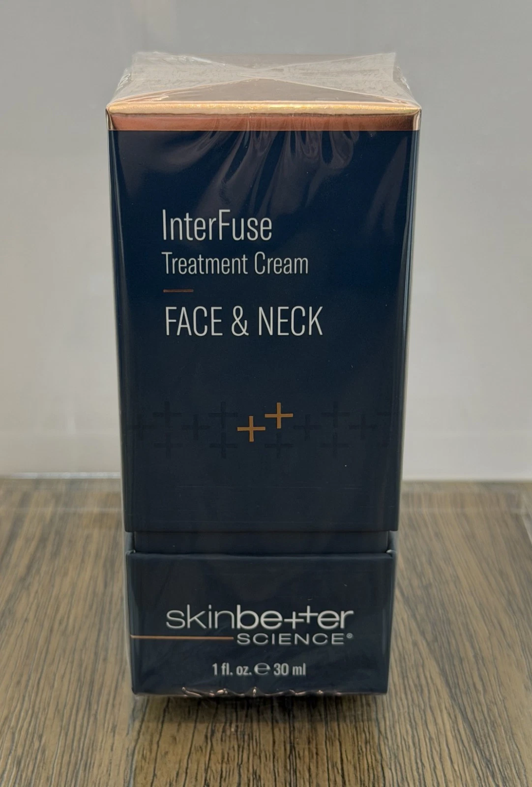 SkinBetter InterFuse Treatment Cream FACE & NECK 1oz/30ml *Brand New Sealed*
Opens in a new window o