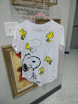 Peanuts/Snoopy Woodstock Pocket T-Shirt Snoopy Woodstock