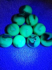 10  UV  REACTIVE JABO HARD TO FIND FENTON GLASS  3/4" MARBLES $18.99 POSTPAID. A