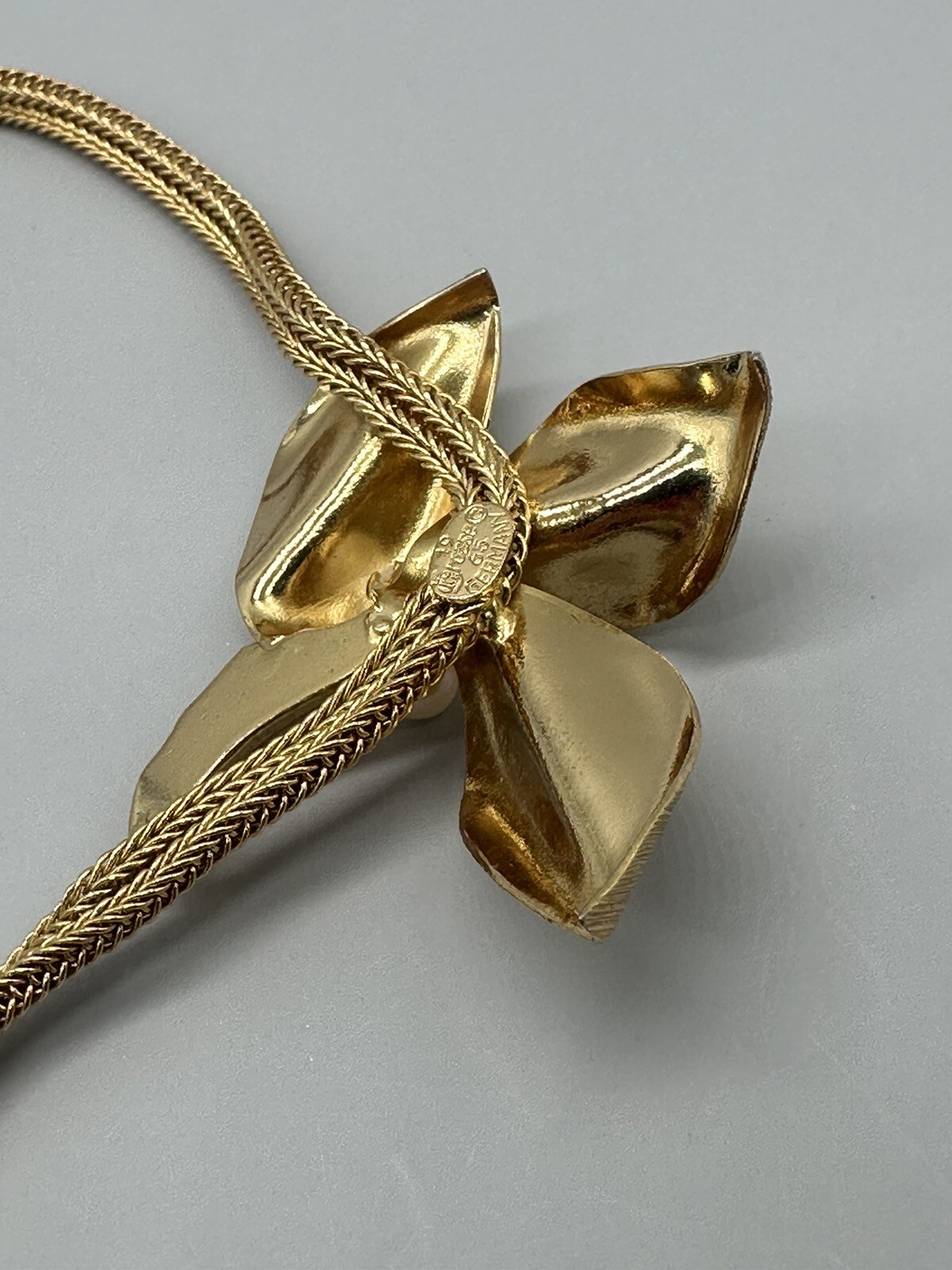 Grosse Germany 1965 Flower Necklace 14” Gold Plated H… Gem