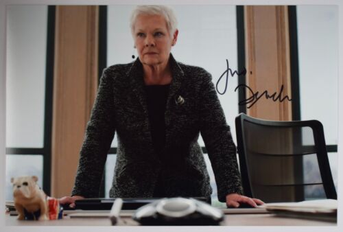 Autographe signé Judi Dench 12x8 photo James Bond actrice de télévision COA AFTAL - Photo 1/6