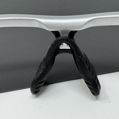 Oakley RadarLock Pitch Silver Sunglasses Frame Scratched  display picture 3