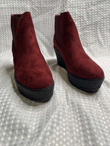 Women's Pull On Ankle Boots WithWedge 