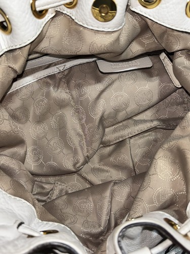 MICHAEL KORS Signature Logo Tote Shoulder Bag White with Charm with Gold accents - Picture 9 of 10