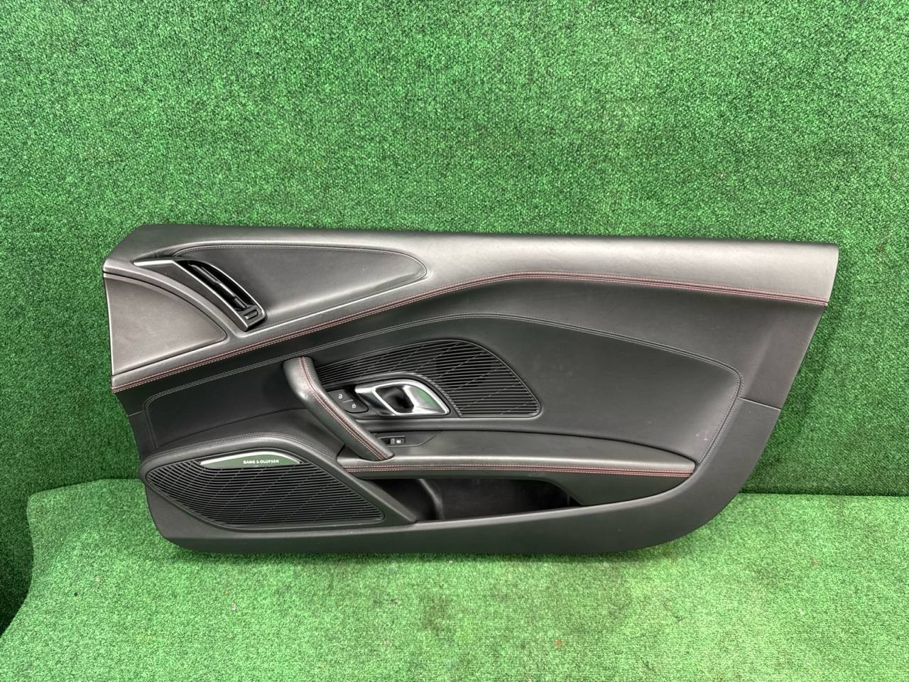 🛑  2017-2023 Audi R8 4S Front Right Door Panel Black Leather Red Stitch OEM