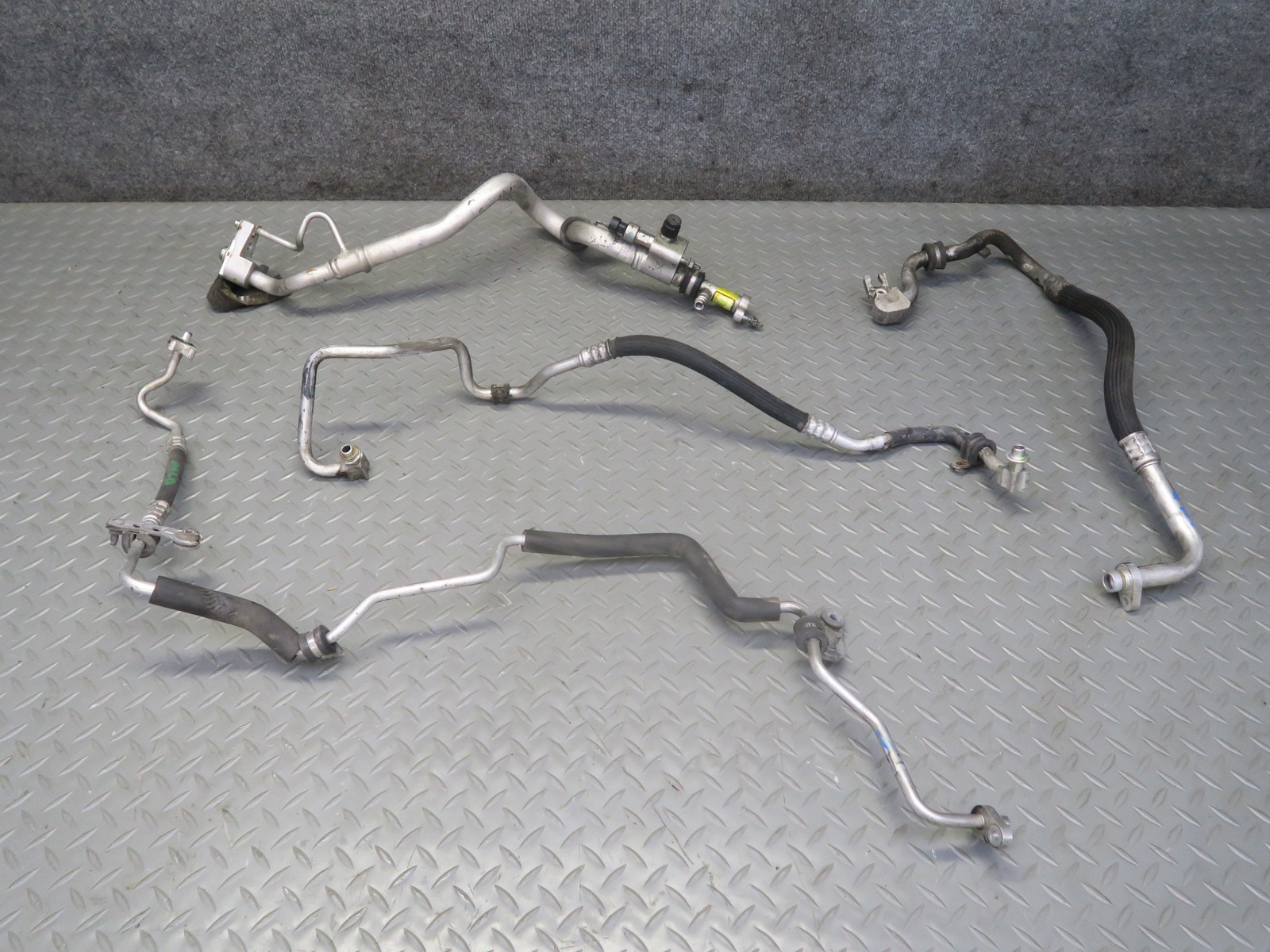 2017-2020 MASERATI LEVANTE M161 3.0L A/C AIR CONDITION HOSE PIPE LINE SET