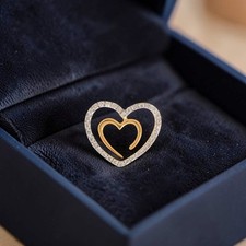 0.30 ctw Round Brilliant F/VS1 Diamonds Heart Shape Pendant In 18K Yellow Gold