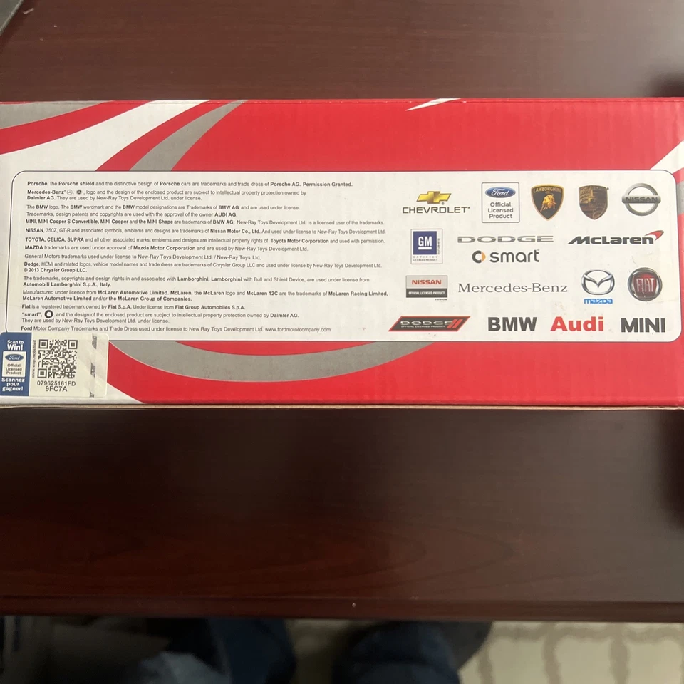 Ford Shelby GT350 R, Blue - New Ray 71833A - 1/24 scale Diecast Model Toy Car - Image 4 of 4