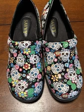 womens savvy clogs Size 9 With Skulls And Flowers