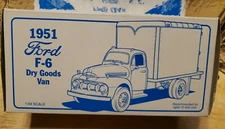 First Gear 1:34 Scale Model Railroader 1951 Ford F-6 Dry Goods Van 19-0121 MiB