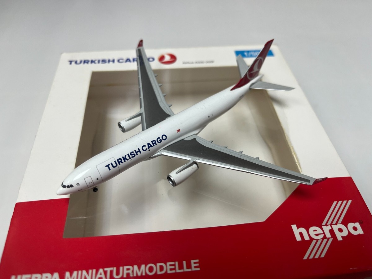 Herpa Wings Lysia Fedex Federal Express A310-200F 
