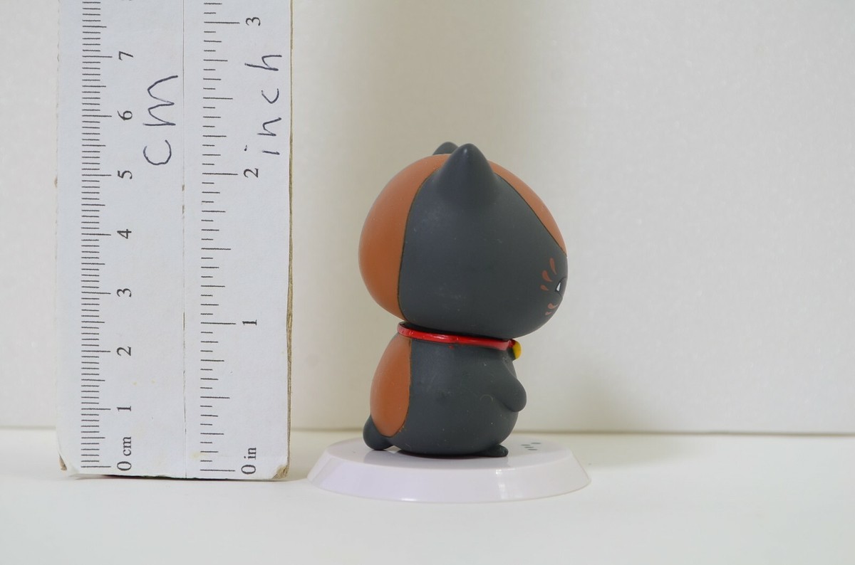Natsume Yuujinchou Book of Friends Kuro Nyanko Cat Mini Figure