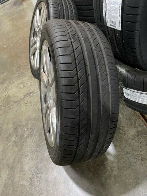 Authentic 2019 Rolls Royce Cullinan OEM 22" Staggered Used Wheels/Tire-Set