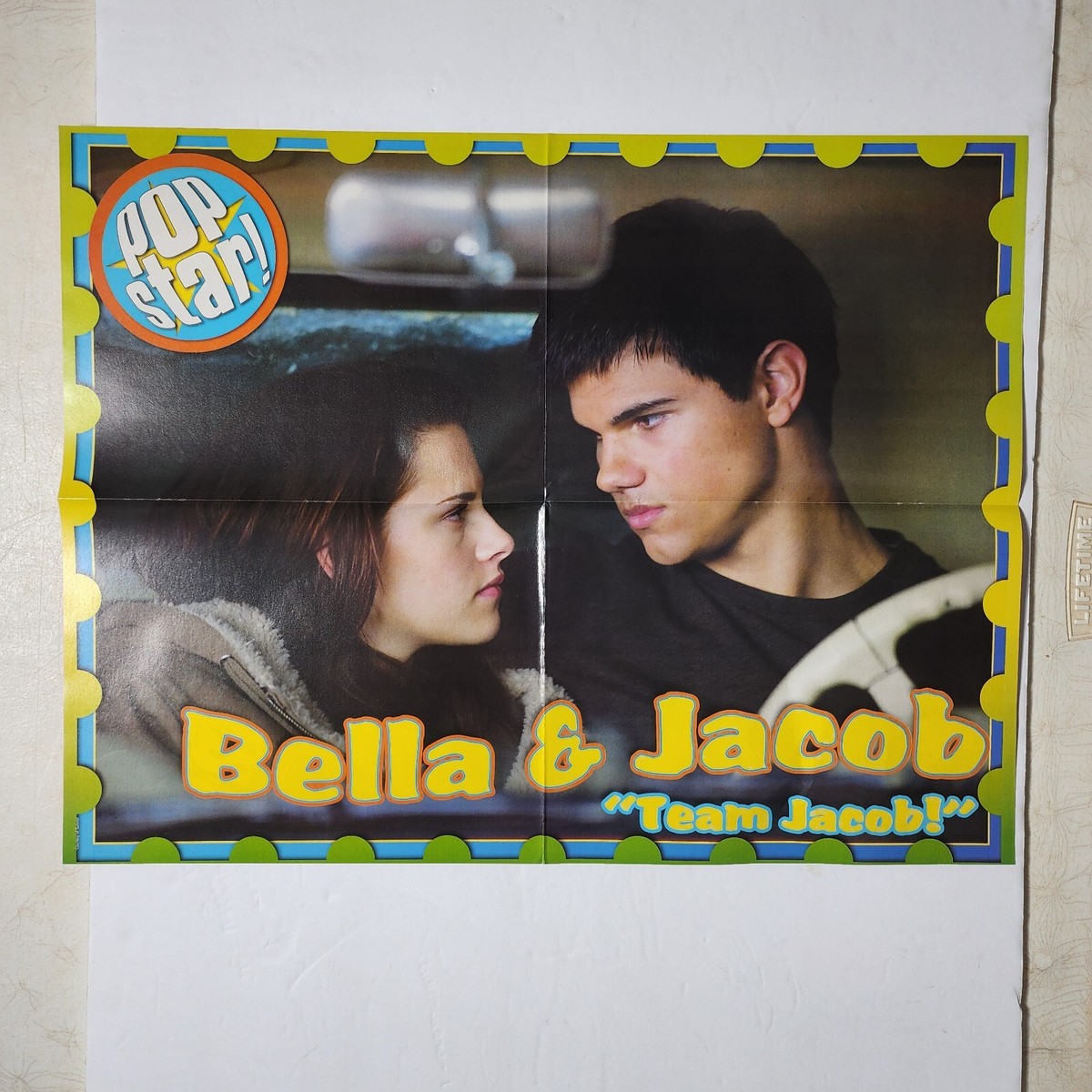 Robert Pattinson Dress Like Bella Swan Llifesize Cardboard Cutout Of Jacob  Black, Edward Cullen And Bella, image size:1200x1200